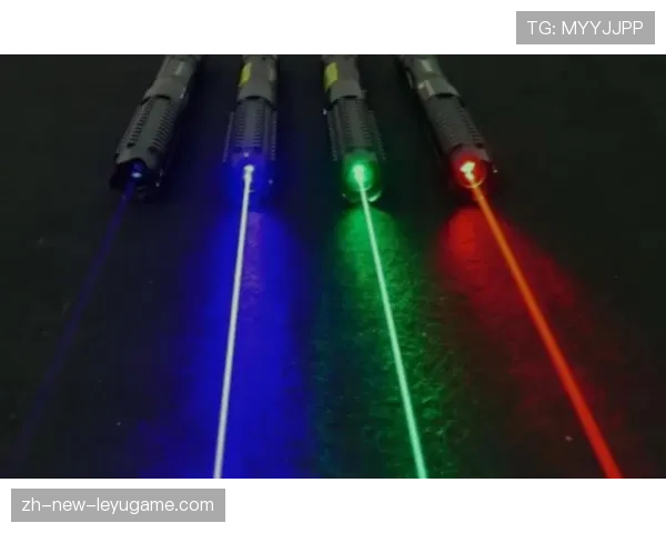 激光笔事件:场外第12人的卑鄙手段,激光笔的危害视频 激光笔事件:场外第12人的卑鄙手段,激光笔的危害视频